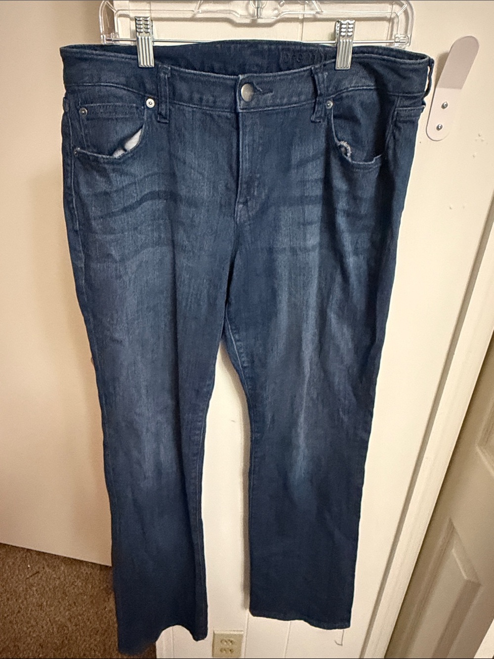 GAP Women’s Dark Blue Denim Jeans